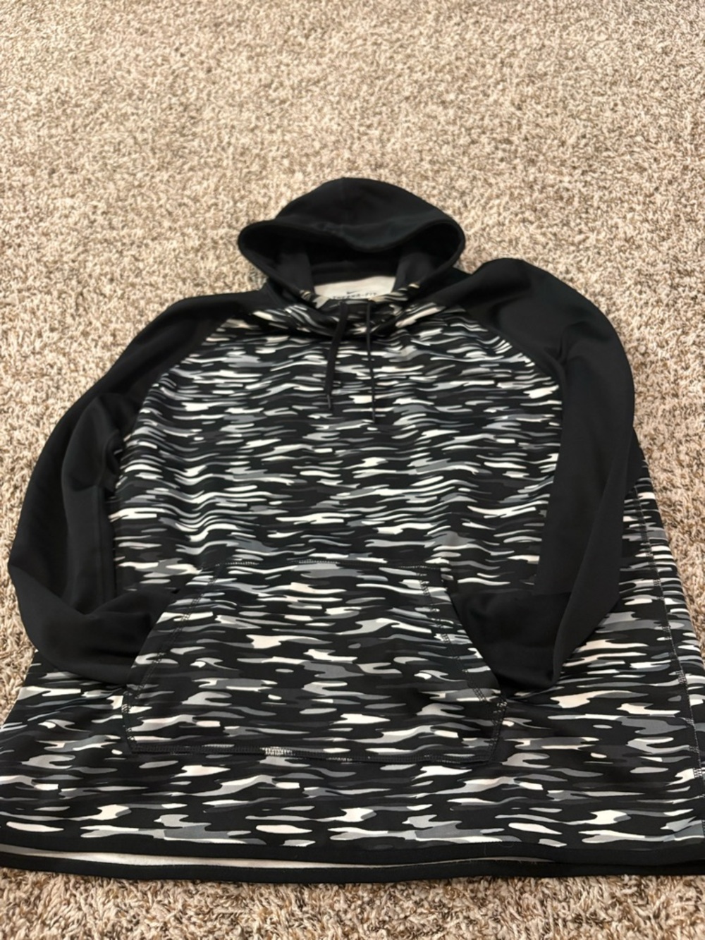 Nike Haze Therma-FIT All Time Hoodie. Silver black white camo - 
Size XL